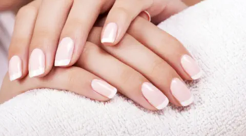 Fingernägel Maniküre & mehr © Foto: Vladimir Sazonov - adobestock.com