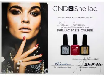 Stefanie Schinharl - Shellac Spezialist
